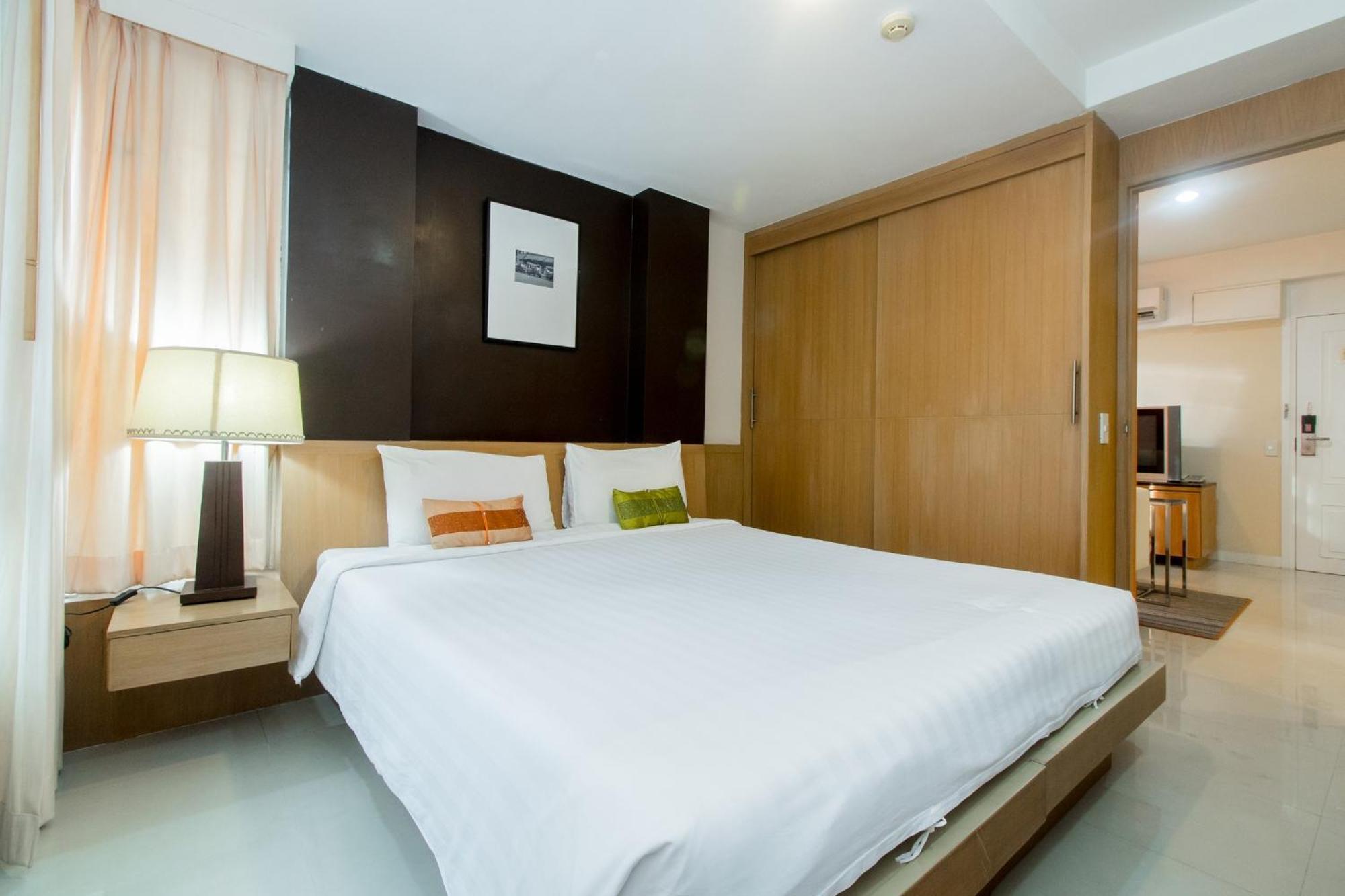 Gasthof Silom Convent Garden - Sha Extra Bangkok